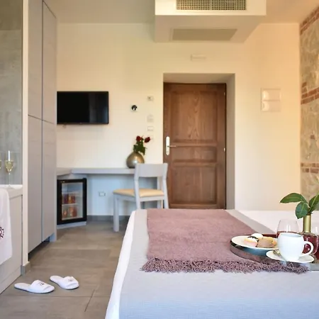 Tenuta Micoli Hotel *