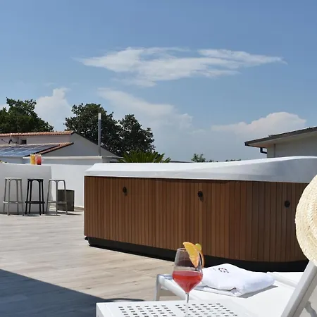 Tenuta Micoli Hotel *